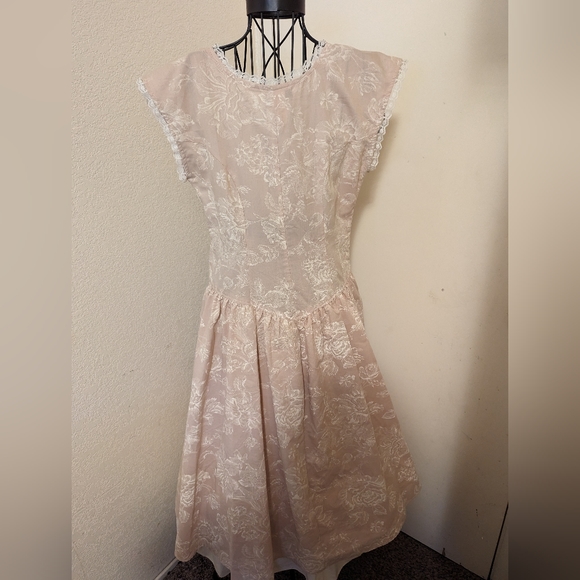 Pea Patch Multi layer Gunne Sax like dress/ 7 - Picture 5 of 10